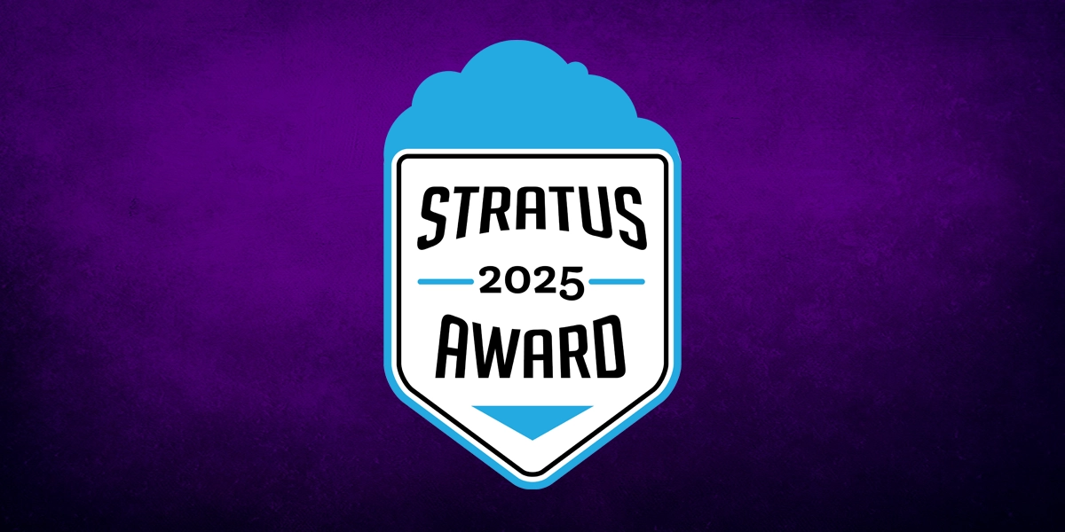 Stratus 2025 Award badge recognizing Effectual for cloud innovation